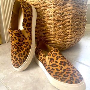 ARIAT Leopard Slip-on Sneakers
